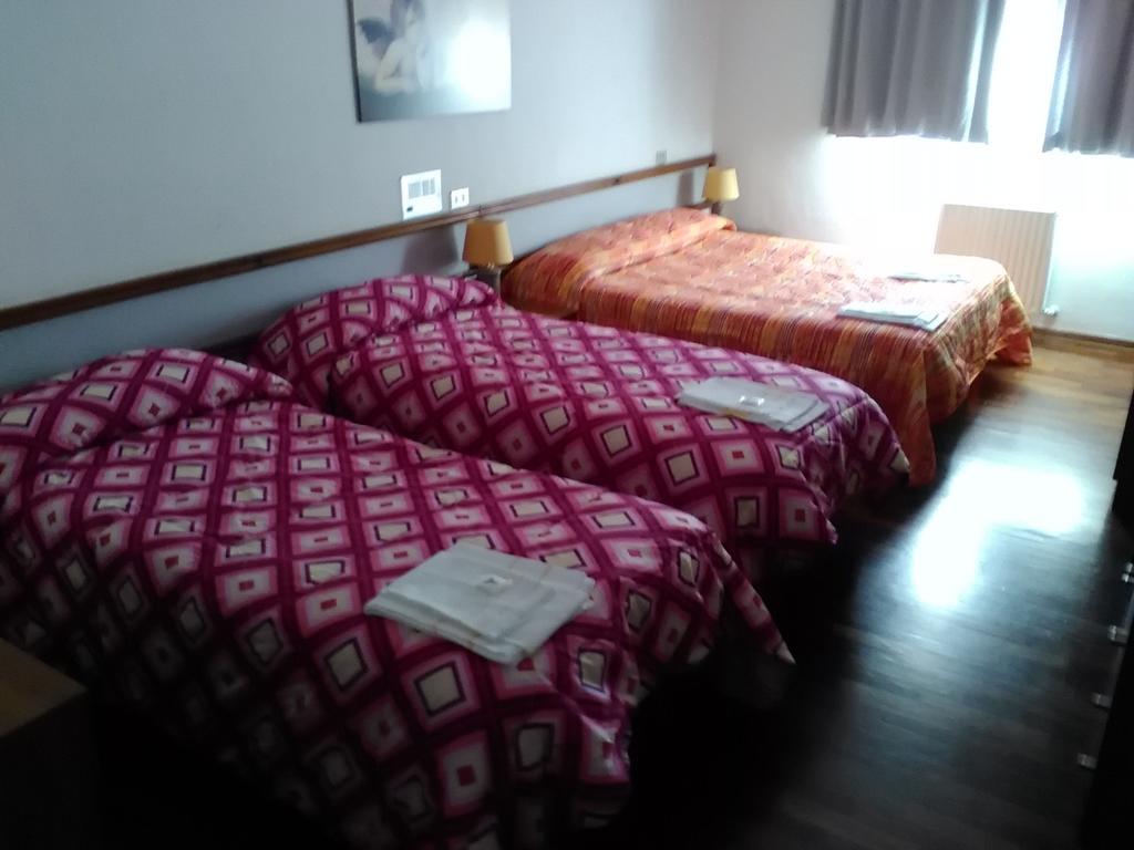 Hotel Cristallo Ассерджі Номер фото