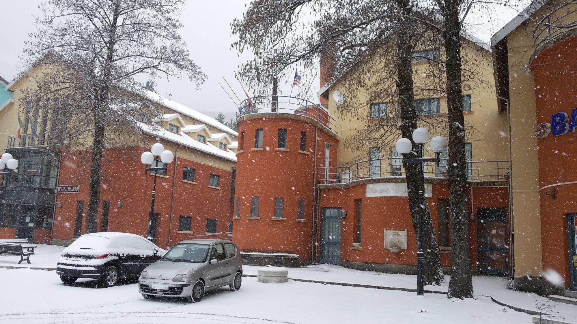 Hotel Cristallo Ассерджі Екстер'єр фото